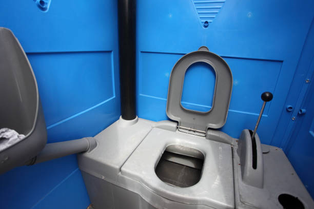 Best Porta potty delivery and setup  in Payson, IL